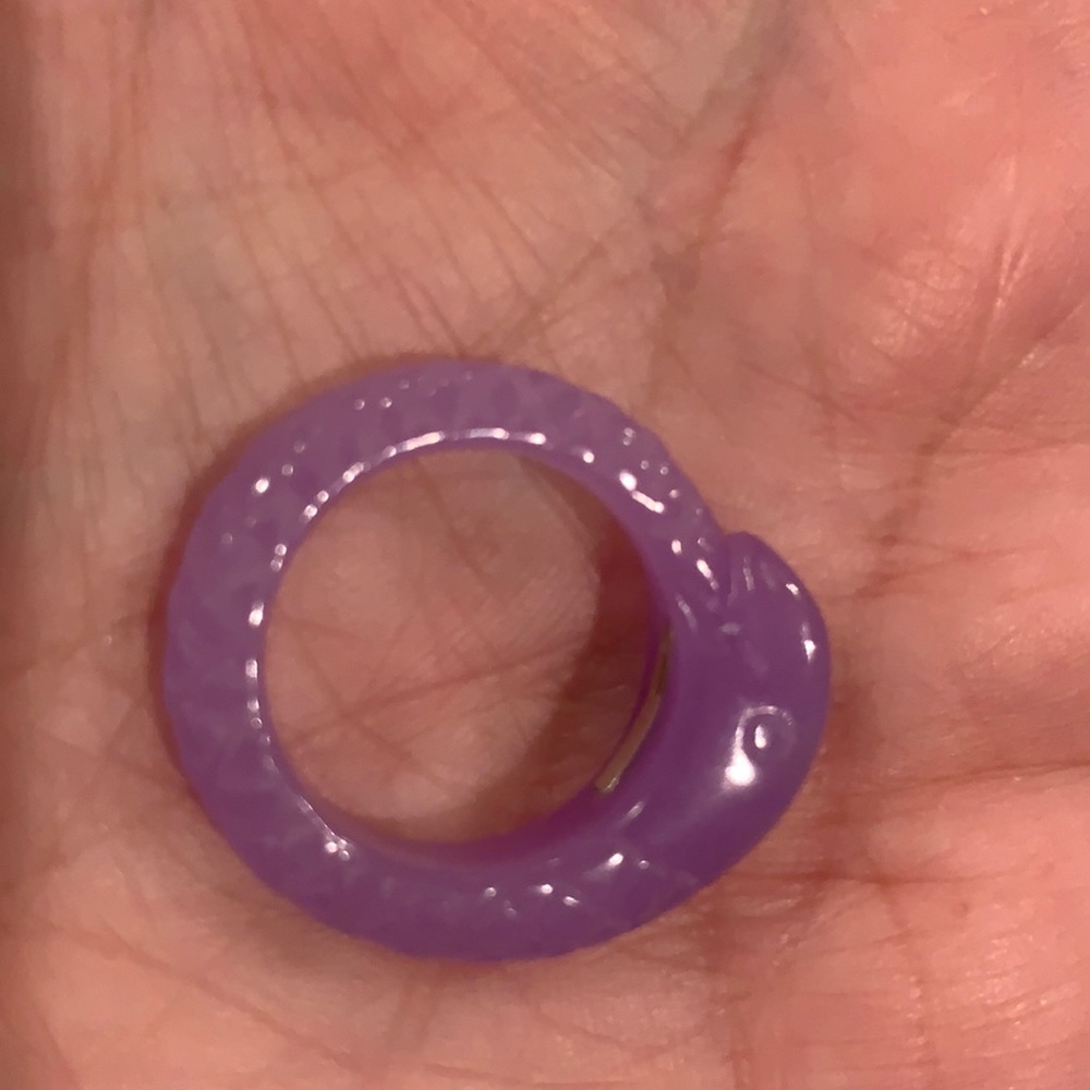 Carved Lavender Stone Snake Ring w/Gemstones (?)